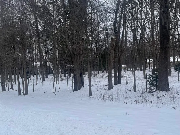 17 S Seeley Dr, Midland, MI 48640