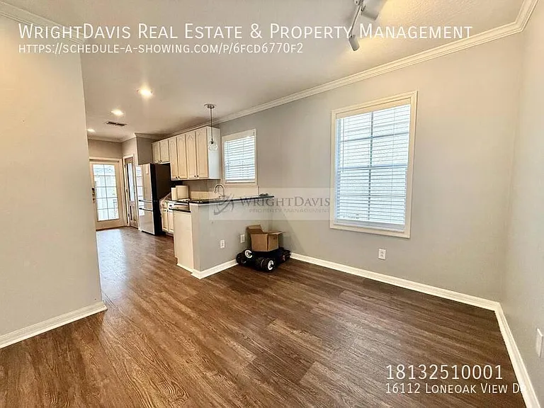 16112 Loneoak View Dr — Photo 11