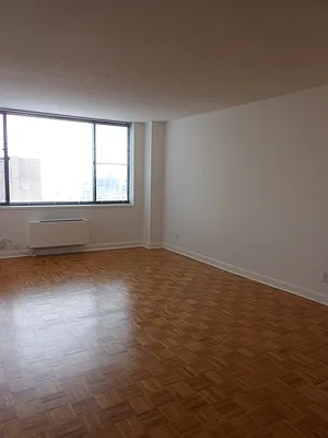 Rented by Realty Operations Group | media 1