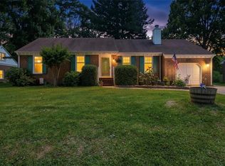 633 Rock Dr, Chesapeake, VA 23323