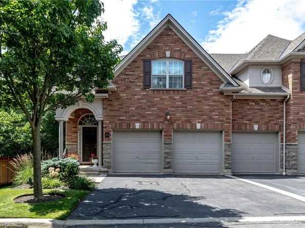 289 Plains Rd W #26, Burlington, ON L7T 1G1