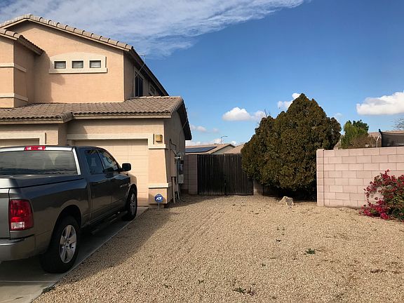 3rd image of 15840 W Navajo Cir