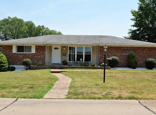 2536 Wembley Dr, Saint Louis, MO