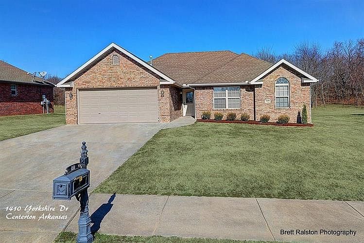 1st image of 1410 Yorkshire Dr