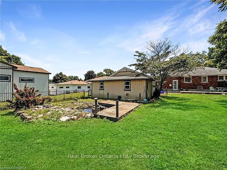 3 Westview Ave — Photo 31