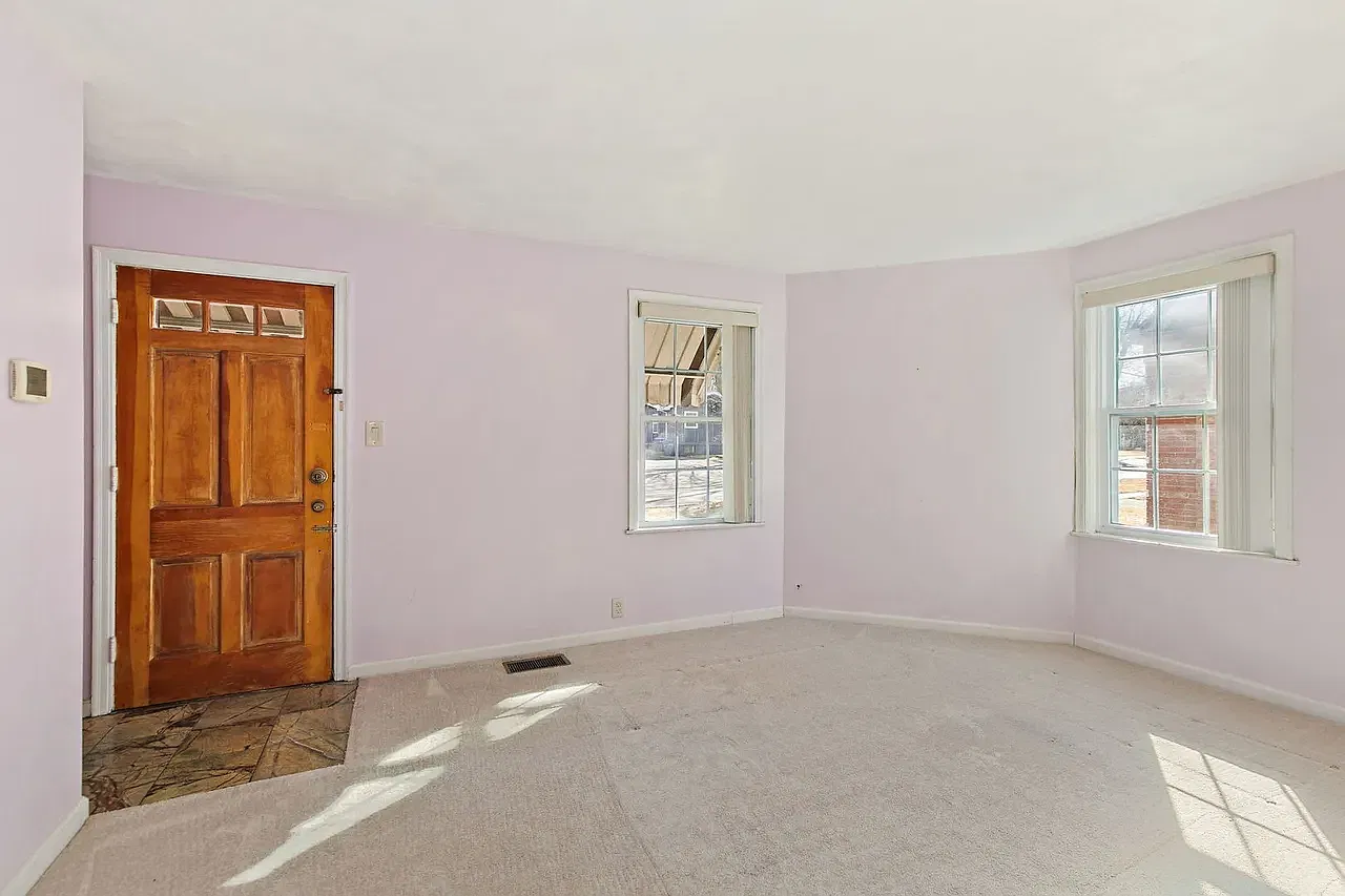 3 bed, 1162 sqft, $2,000 — Photo 4