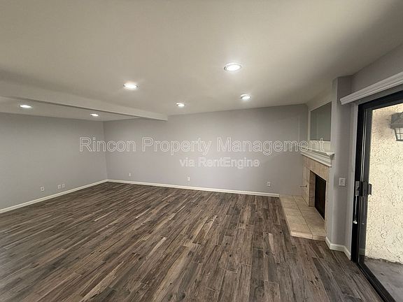 4th image of 2199 Olivewood Dr