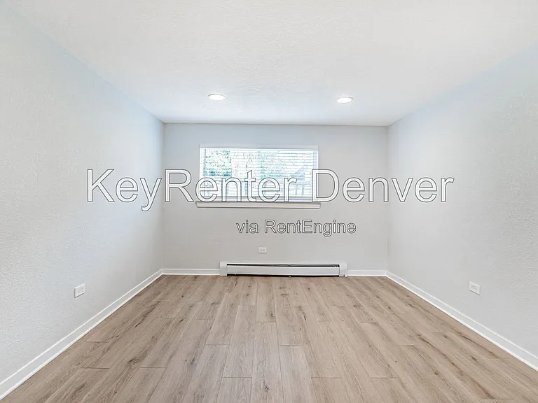 2356 S Linden Ct #B — Photo 11