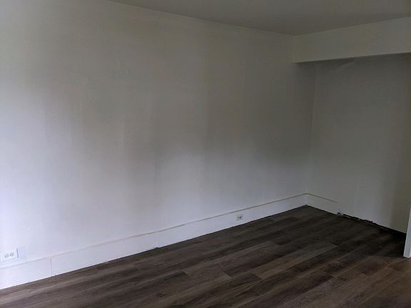 5th image of 601 Jefferson Ave #E