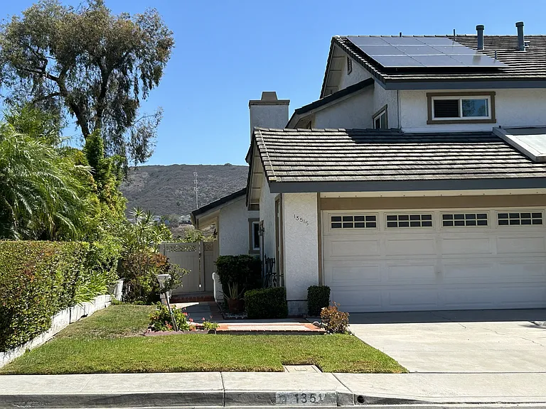 13515 Grain Ln — Photo 2