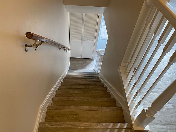 5th image of 6415 Lamplighter Rdg