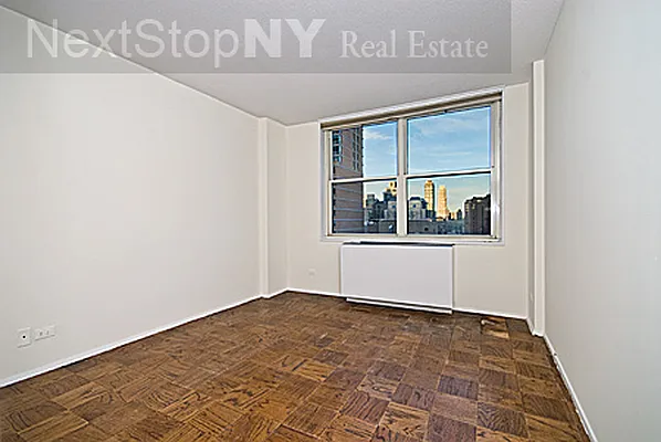 Sold by NextStopNY | media 9