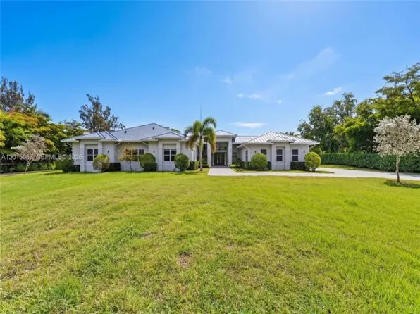 2400 SW 112th Ave, Fort Lauderdale, FL 33325