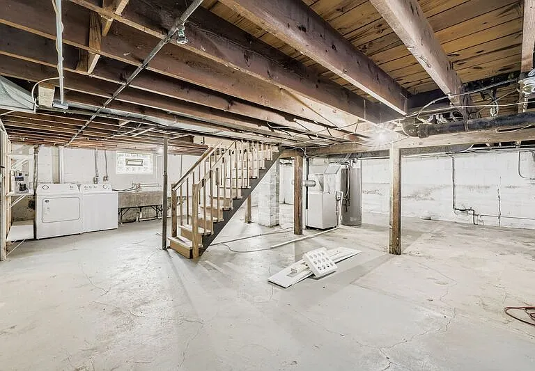 16855 Sayre Ave — Photo 18
