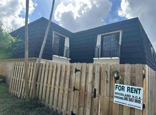 319 Woodland Rd, Palm Springs, FL 33461