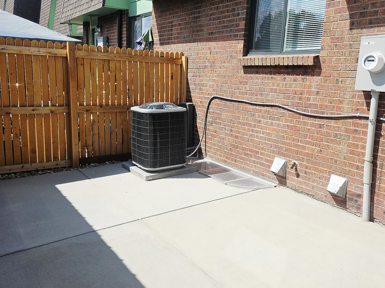 2 bed, 1.5 bath, 1798 sqft, $2,250 — Photo 4