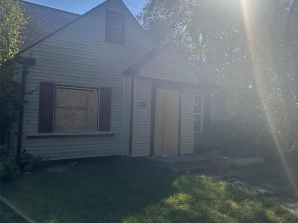 1705 W Pasadena Ave, Flint, MI 48504