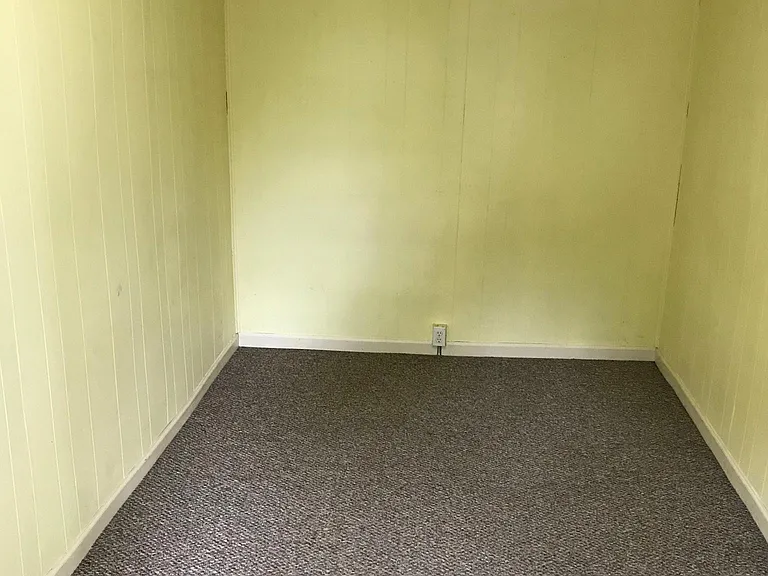 327 Maple Ave #327 — Photo 10