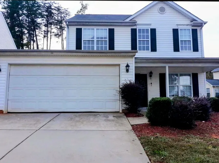 3 bed, 1784 sqft, $1,850 — Photo 1