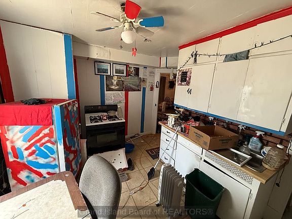 5th image of 309 S Vine St