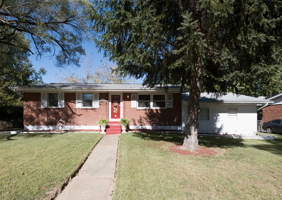 1st image of 1395 Reale Ave