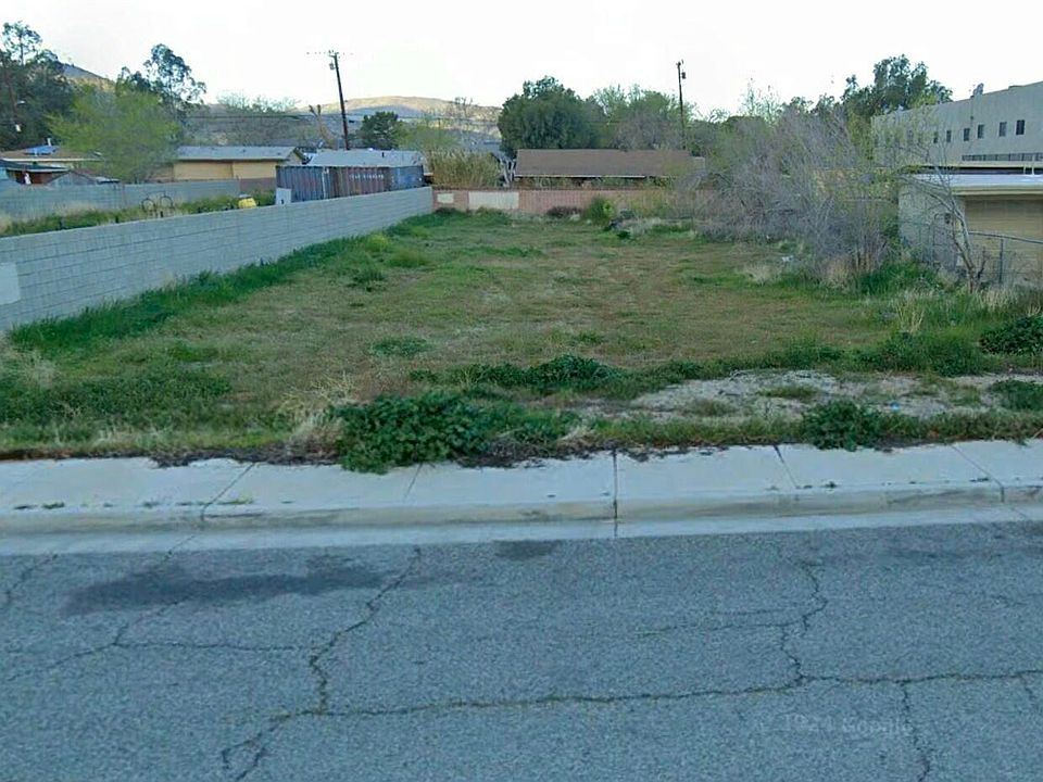 2nd image of On Orchid View Place Avenue Q #S/o