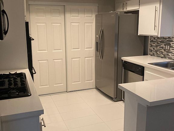 3rd image of 1600 Camden Ave APT 3