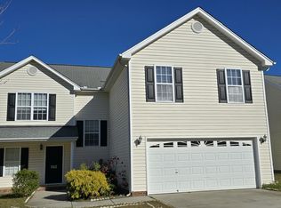 842 Blazingwood Dr, Greensboro, NC 27406