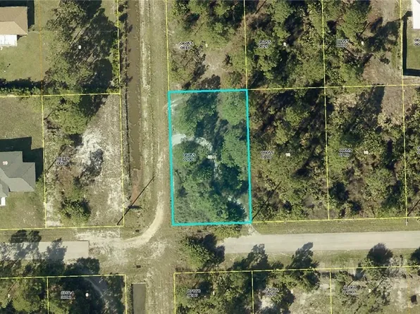 3418 68th St W, Lehigh Acres, FL 33971