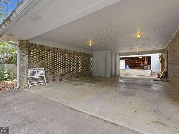 3rd image of 4362 White Oak Dr