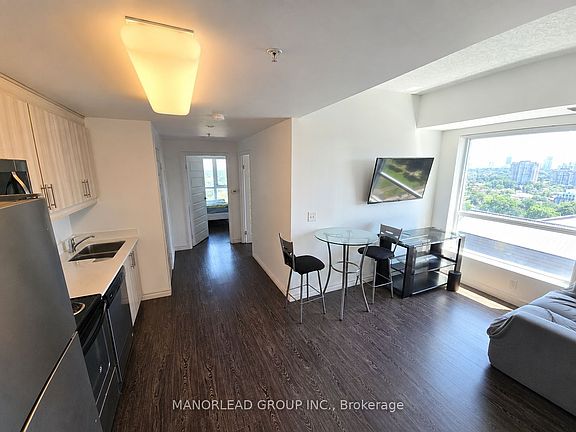 2nd image of 158 King St N #81801