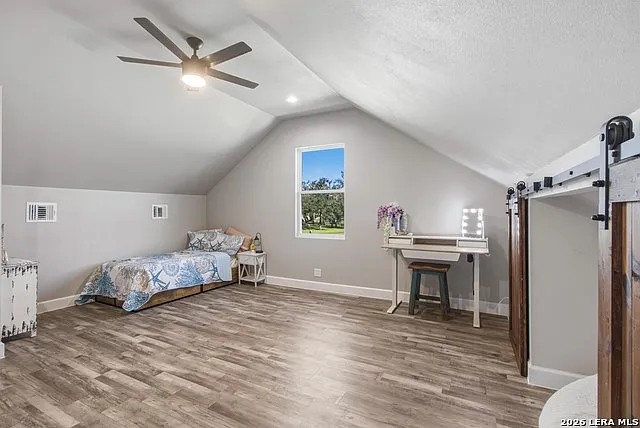 124 Creekwood Dr — Photo 25