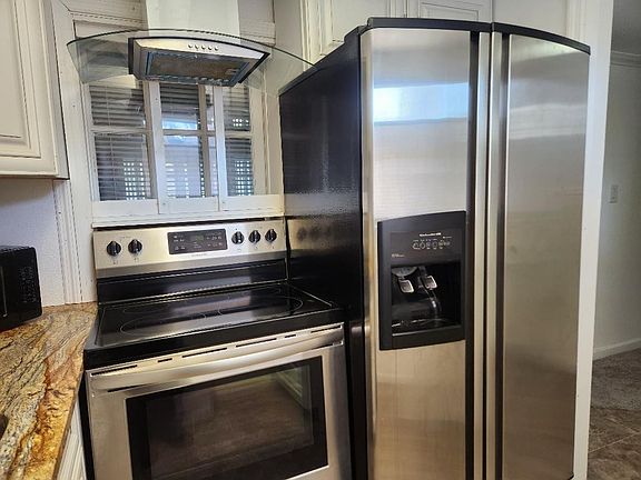 3rd image of 608 SW Natura Boulevard #206