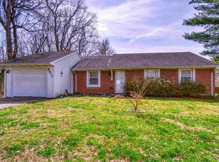 6877 Tuckaway Dr, Newburgh, IN 47630