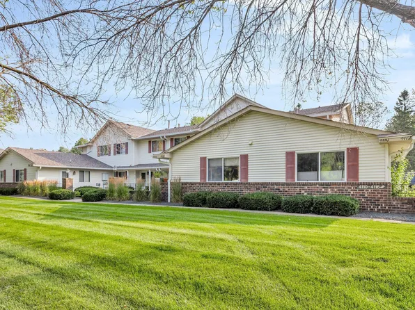 4102 White Bear Pkwy #2206, White Bear Township, MN 55110