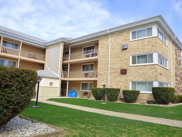 1st image of 7206 W Wellington Ave APT 3H