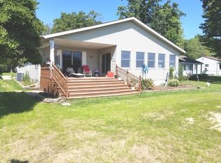 2200 Swallow Dr, Harrison, MI 48625