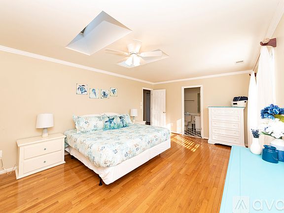 2nd image of 409 Wallman Way