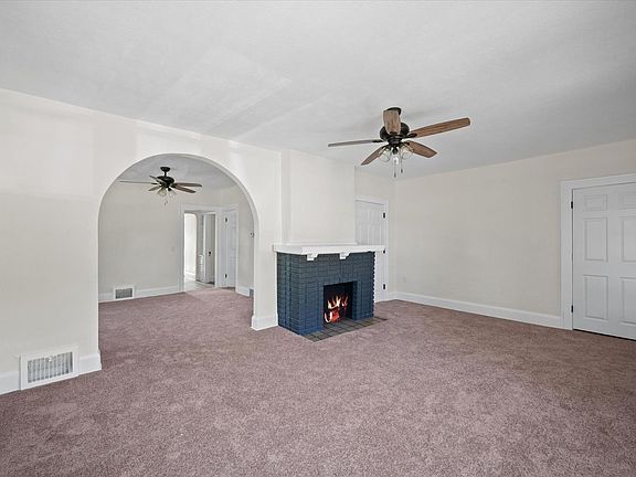 3rd image of 316 Morrison Dr