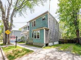 6186 Lawrence St, Halifax, NS B3L 1J6