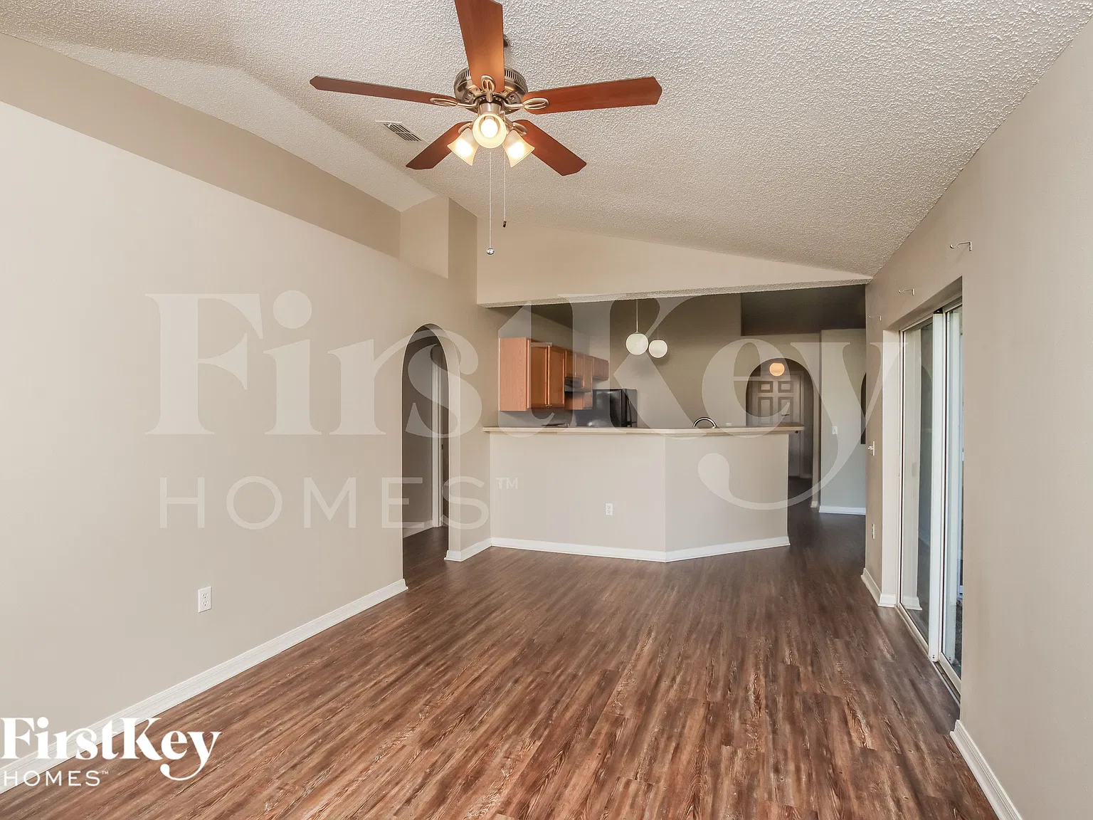 3 bed, 2.0 bath, 1535 sqft, $1,985 — Photo 4
