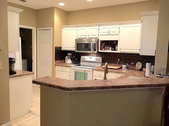 3rd image of 10000 GATE Parkway N #125
