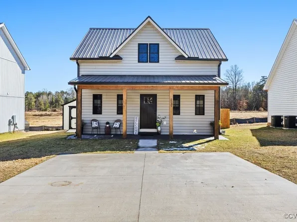 2539 Layne St, Farmville, VA 23901