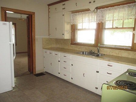2nd image of 211 Nursery Rd