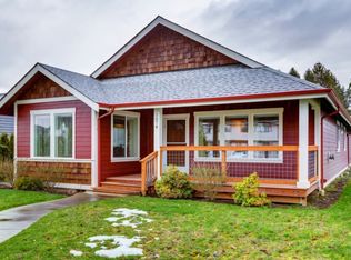 1074 Harrison Ave, Blaine, WA 98230