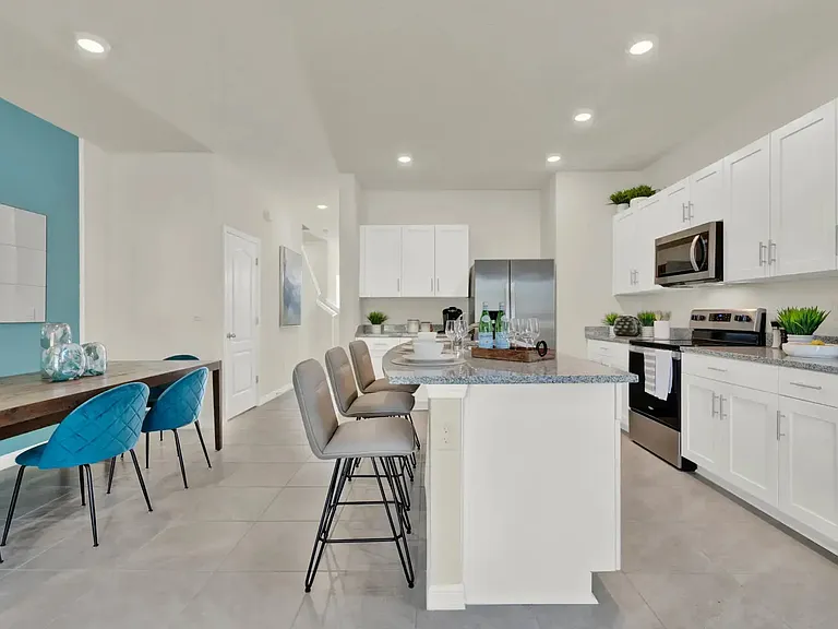 208 Reena Dr — Photo 9