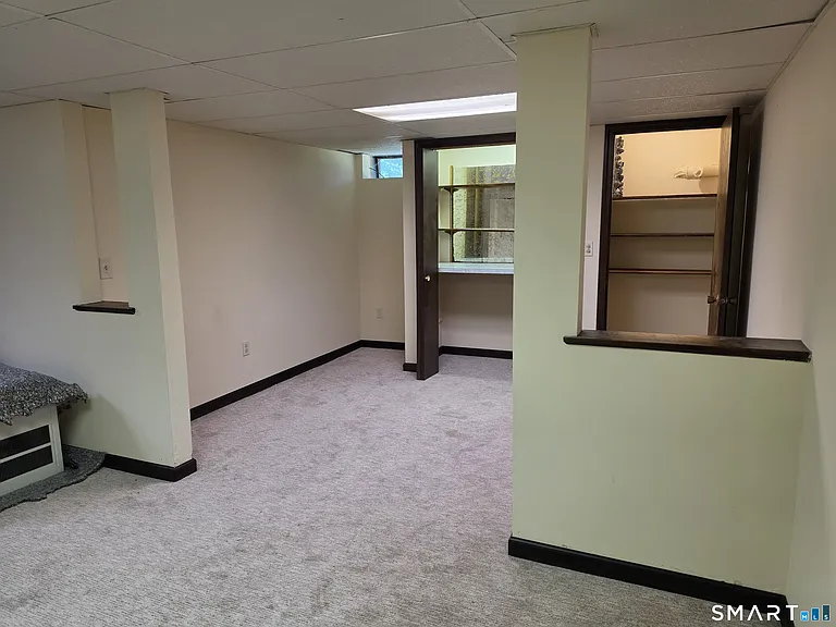8 Squire Ln — Photo 31