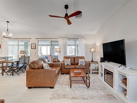 5th image of 9037 Grayling Dr