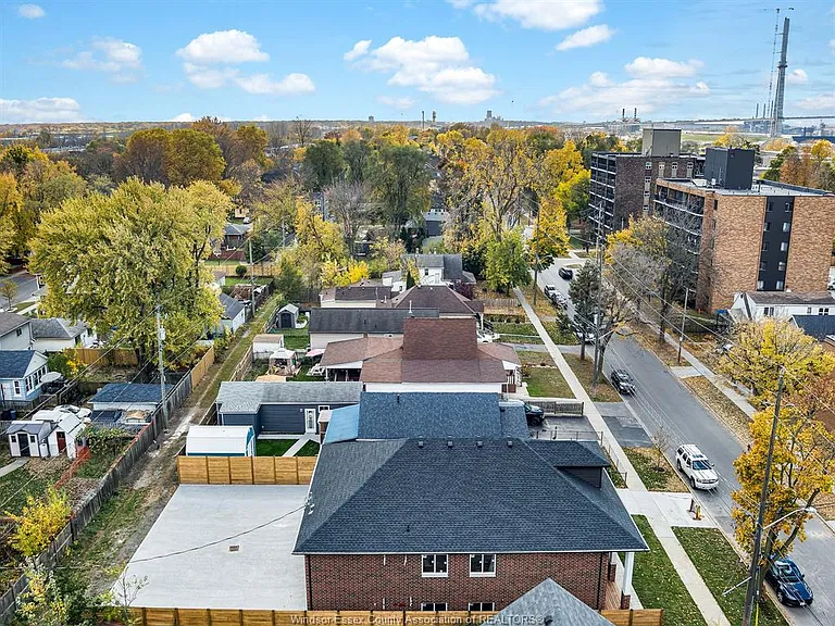 3549 Peter St #4 — Photo 24