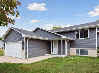 813 S Walnut St, Belle Plaine, MN 56011